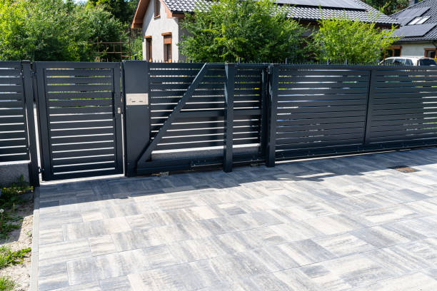 Best Local Driveway Pavers  in Grosse Pointe, MI